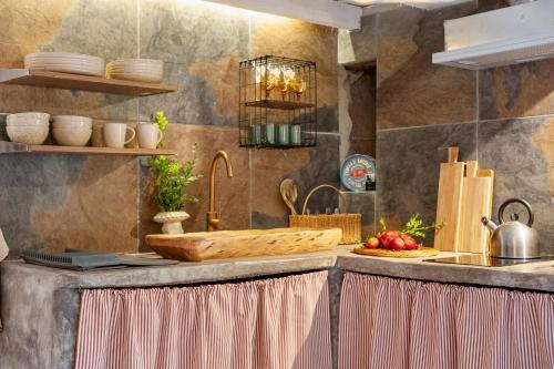 Kuchyň nebo kuchyňský kout v ubytování Apple Tree House