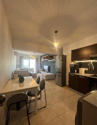 2 bedroom flat in centre