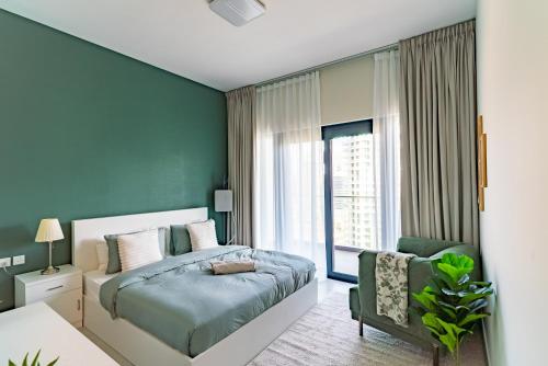 1BR with Burj Khalifa view in Business Bay