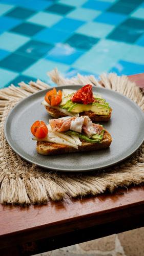 Jídlo v rezortu nebo okolí