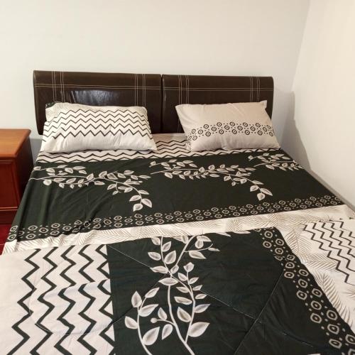 Postel nebo postele na pokoji v ubytování Glory Beach Resort Private Penthouse Apartment