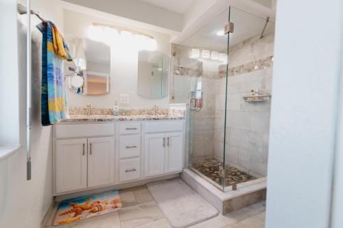 Ένα μπάνιο στο Sea Turtle Bungalow