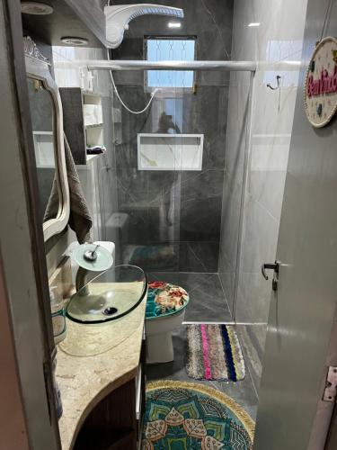 Koupelna v ubytování Linda Casa com Piscina e Edícula Gourmet Ouro verde