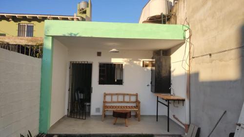 En balkon eller terrasse på Hermoso departamento con cochera privada