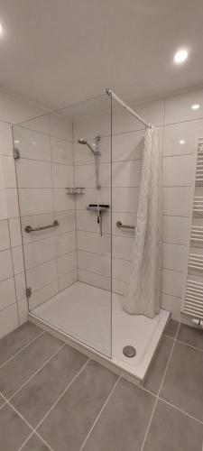 Ένα μπάνιο στο Ferienwohnung Monteurs Wohnung am Teutoburger Wald