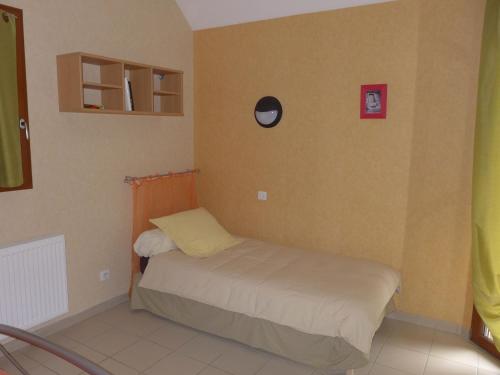 Φωτογραφία από το άλμπουμ του Location éco-responsable avec terrasse, 2 chambres, vue sur le canal - FR-1-611-122 σε Viéville