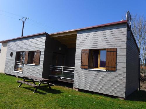 Φωτογραφία από το άλμπουμ του Location calme en bord de Marne avec terrasse et jeux d'extérieur - FR-1-611-128 σε Soncourt-sur-Marne