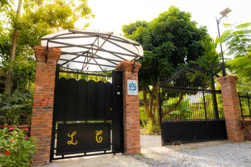 Foto de la galeria de La maison bleue BTB a Phumĭ Kâmpóng Âmpĭl