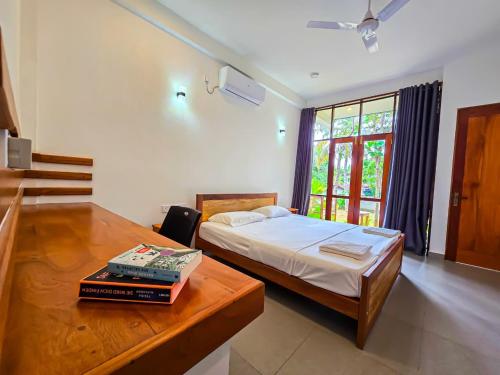 Ένα ή περισσότερα κρεβάτια σε δωμάτιο στο HIRI Fortress