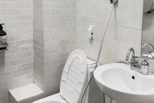 Phòng tắm tại 스테이머물다 event suite