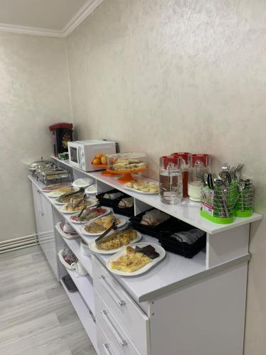 Jídlo v hotelu nebo okolí