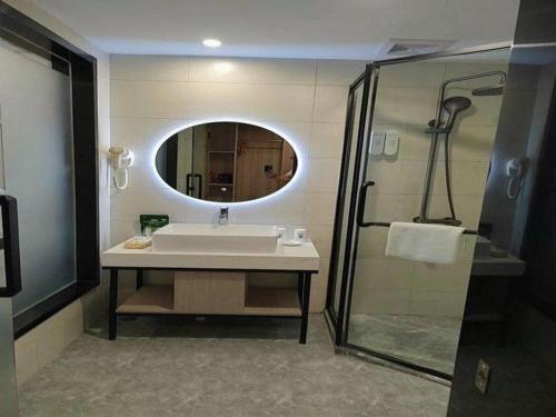 Ένα μπάνιο στο GreenTree Inn Shenzhen Kengzi Town Express Hotel