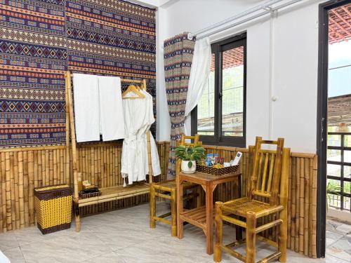 Et opholdsområde på Mai Chau Bamboo Homestay