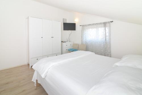 Apartment Ana