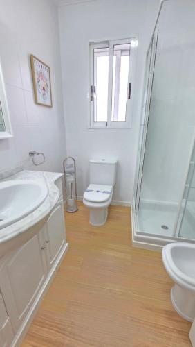 Ένα μπάνιο στο Apartamento La Manchuela