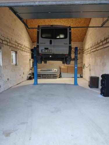 Φωτογραφία από το άλμπουμ του Nadmar Garage 