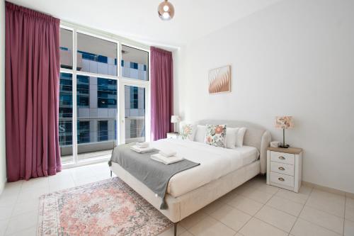 Nivis find- Bay square -1 BHK