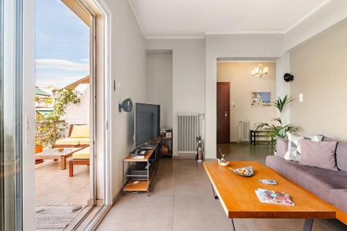 AthenSunapartment top floor 5min metro