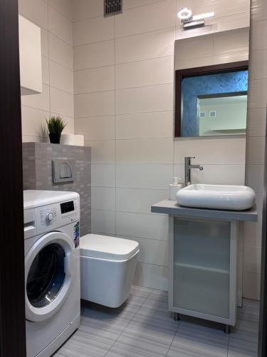 Ένα μπάνιο στο Apartament Nowowiejska, osiedle zamknięte, 24h szybkie zameldowanie!