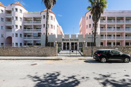 Το κτήριο όπου στεγάζεται  το διαμέρισμα