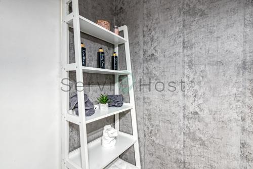 Billede fra billedgalleriet på Breathtaking Loft La Muralla Roja, WiFi, 2BR i Madrid