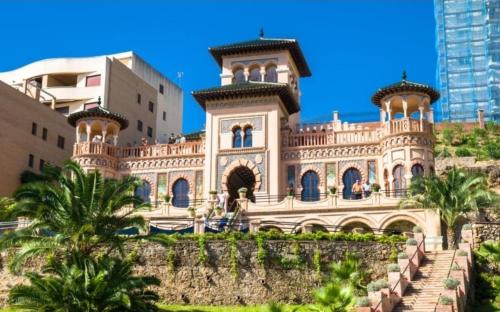 Estudio I vistas mar, cerca tren y Malaga