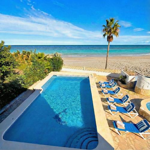 holaVivienda - Villa de lujo a pie de playa con piscina privada