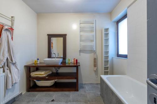 Et badeværelse på Snagov Retreat