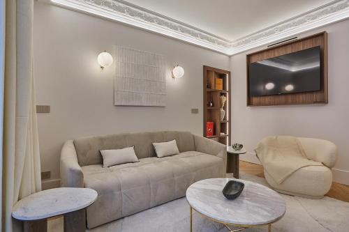 Apartment Matignon St Honore by Studio Prestige