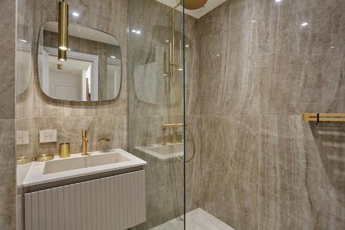 Apartment Matignon St Honore by Studio Prestige