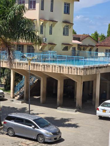 Το κτήριο όπου στεγάζεται  το διαμέρισμα