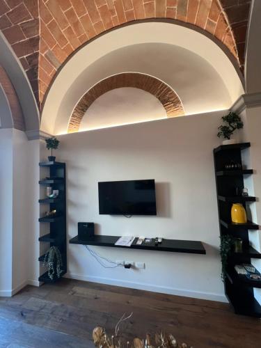 Chic Florence Retreat City Gem