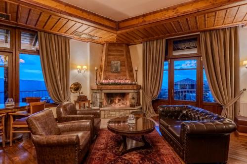 Alpen House Hotel & Suites