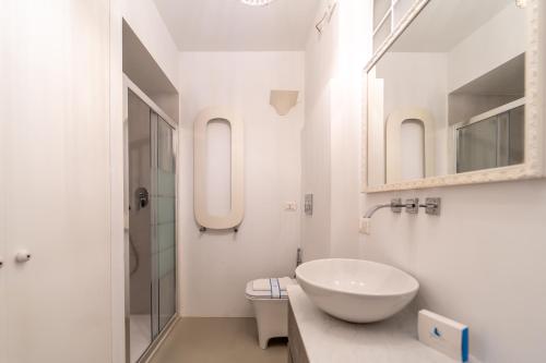 Porta Venezia - Confortevole apt con WiFI e AC