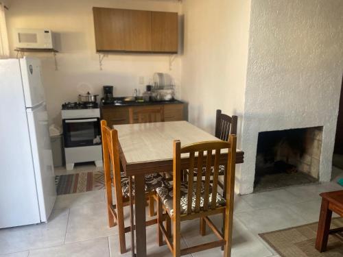 Η κουζίνα ή μικρή κουζίνα στο El Refugio