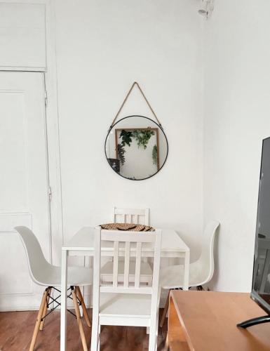 Charming Lisbon Apartment in Graça II