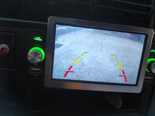 T4 Camper في أغادير: شاشة في قمرة القيادة للطائرة