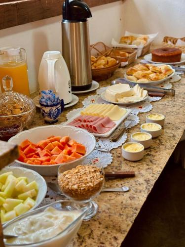 Đồ ăn tại/gần nhà khách