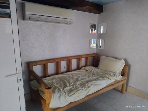 Ένα ή περισσότερα κρεβάτια σε δωμάτιο στο Shoka escape farm