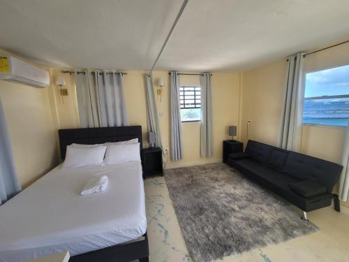 Φωτογραφία από το άλμπουμ του City and oceanview of town σε Saint Georgeʼs