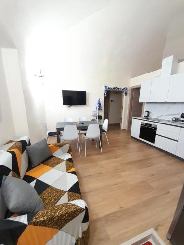 Η κουζίνα ή μικρή κουζίνα στο Apartment Centro Storico Il cielo in una stanza