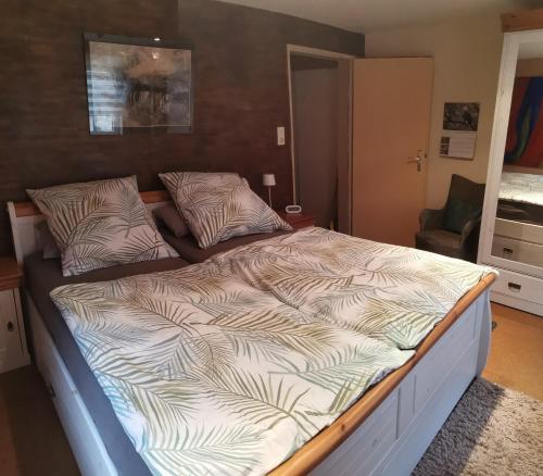 En eller flere senge i et værelse på FeWo an der Enz