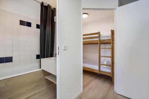 Mountain View Ski-In and Ski-Out Apartment - La Reine Blanche