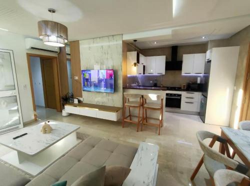 Η κουζίνα ή μικρή κουζίνα στο Modern appartement close to rabat Cornish