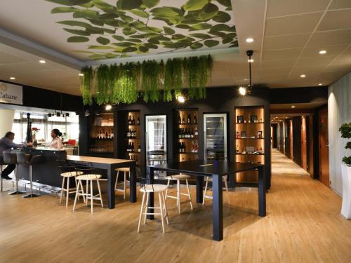 Restaurace v ubytování Novotel Paris Créteil Le Lac