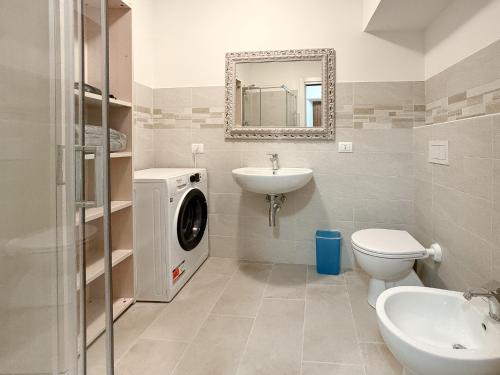 Ένα μπάνιο στο GM Apartments