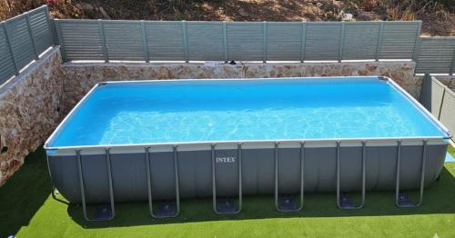 Swimmingpoolen hos eller tæt på Kramarski house