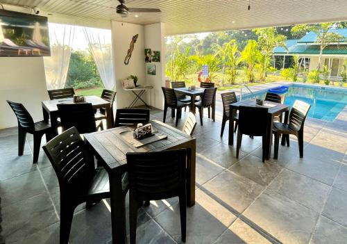 Bazén v ubytování Luxury Apartments Nauyaca by Paradiselodge nebo v jeho okolí