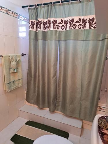 Ένα μπάνιο στο So-neez Upstairs apt