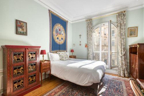 Superb 4 bdrms 185m2 Apt Trocadero